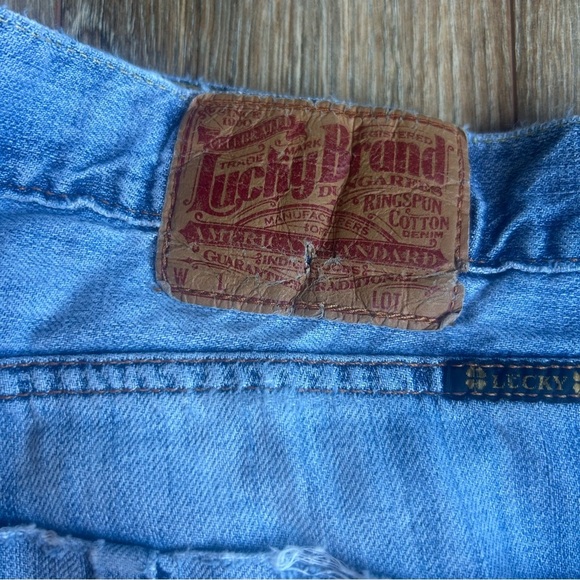 Vtg Lucky Brand Jeans Mens 36x32 Blue Slim Bootleg Buttonfly - Picture 2 of 10